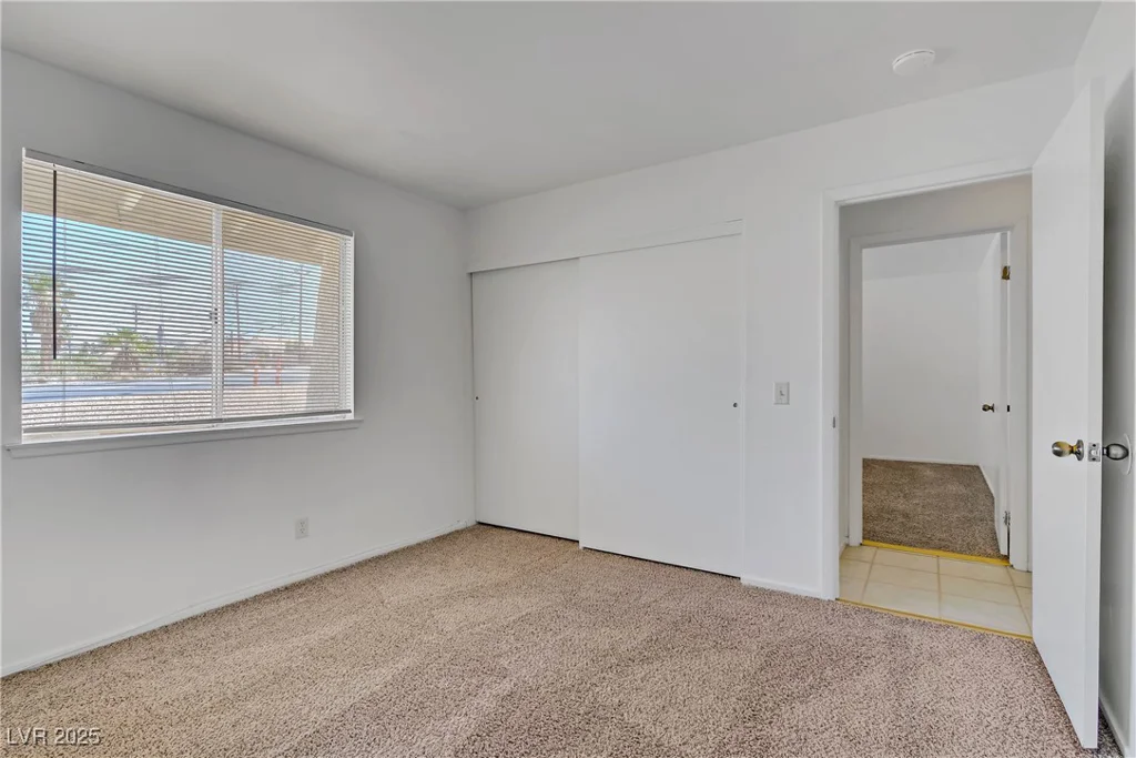 6727 Washington, Las Vegas, NV 89110