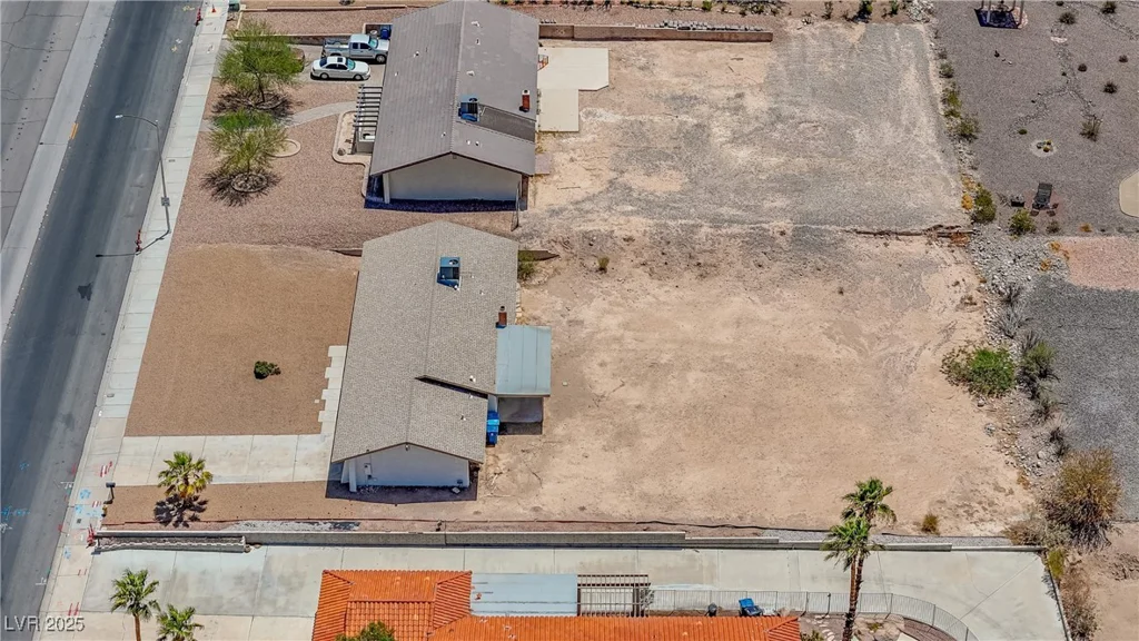 6727 Washington, Las Vegas, NV 89110