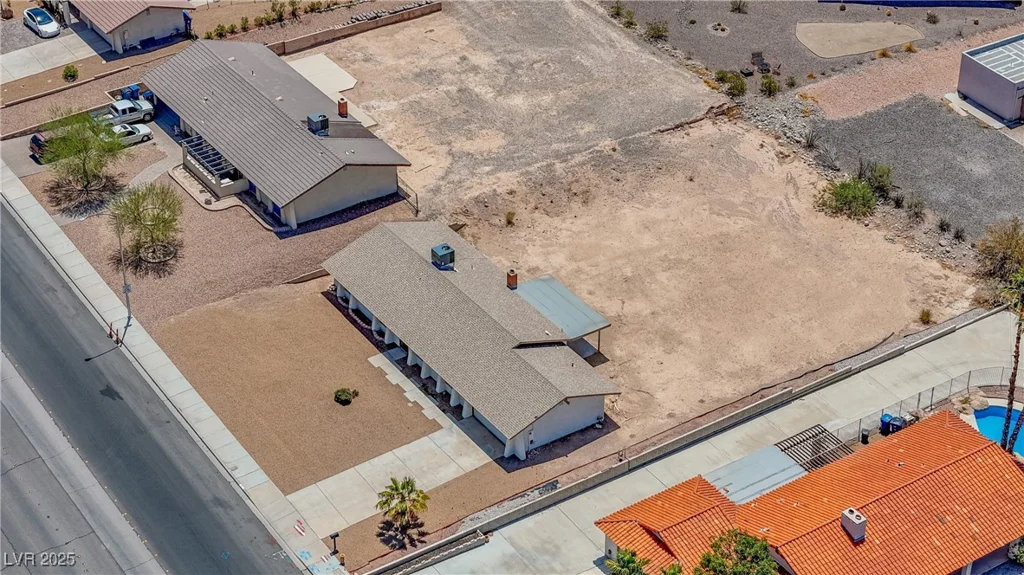 6727 Washington, Las Vegas, NV 89110