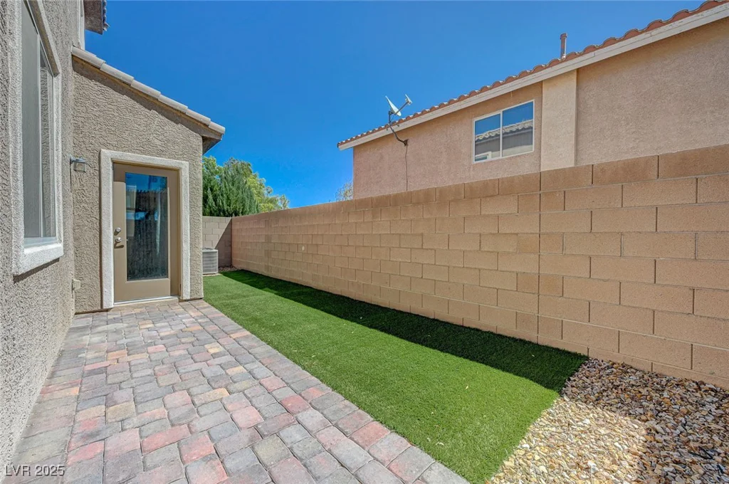 5244 Fiery Sky Ridge, Las Vegas, NV 89148
