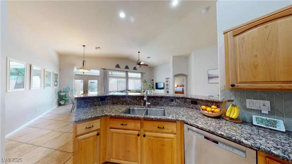 2713 Tanagrine, North Las Vegas, NV 89084