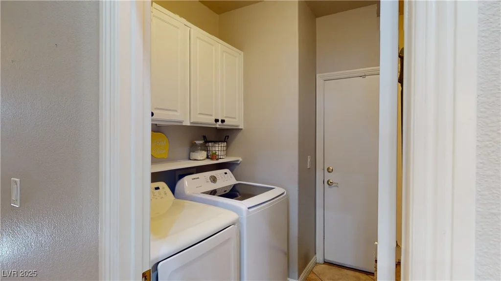 2713 Tanagrine, North Las Vegas, NV 89084