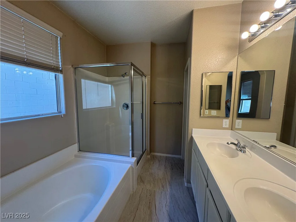 5861 Varese, Las Vegas, NV 89141