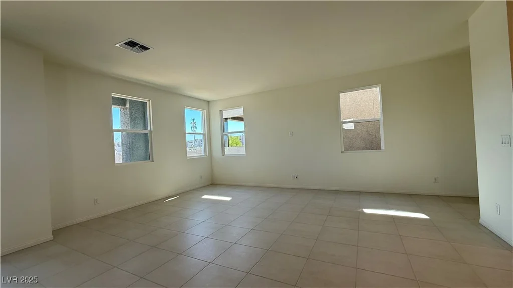 4705 Parkarbor, Las Vegas, NV 89141