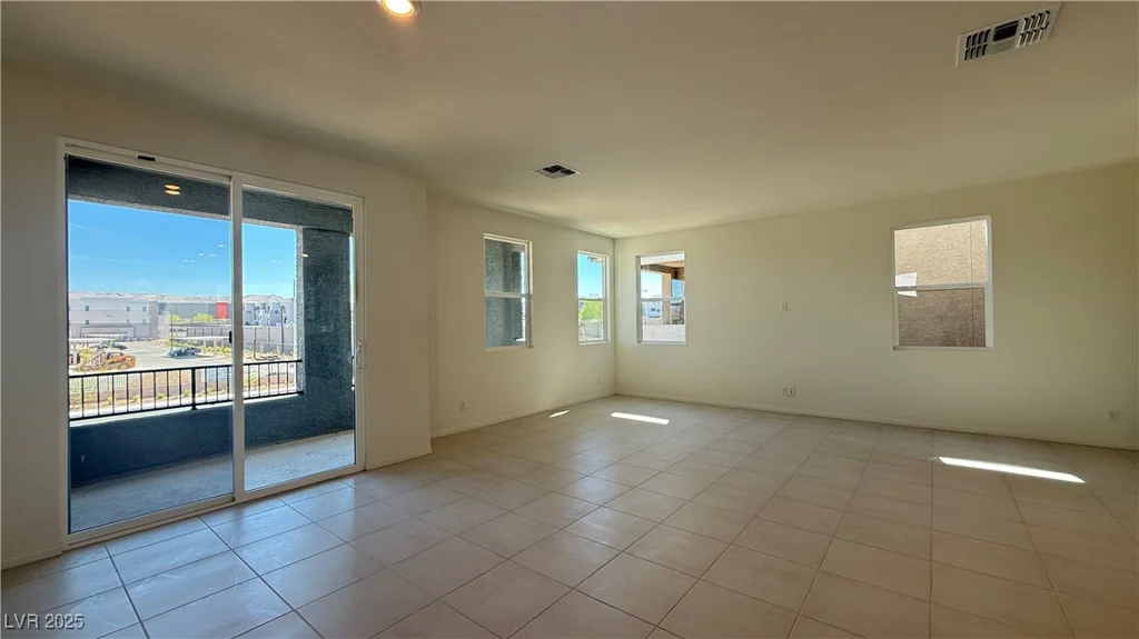 4705 Parkarbor, Las Vegas, NV 89141