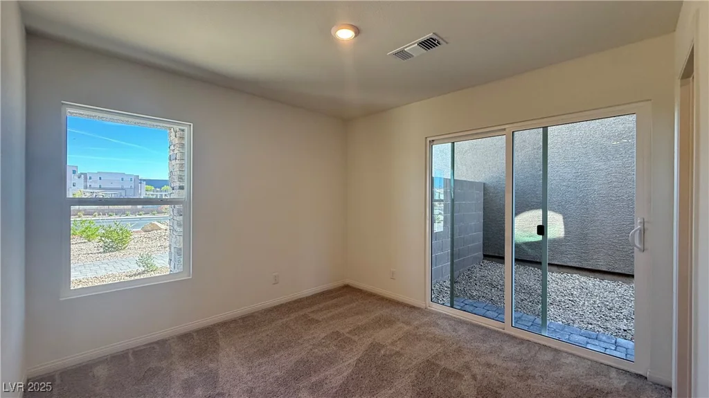 4705 Parkarbor, Las Vegas, NV 89141