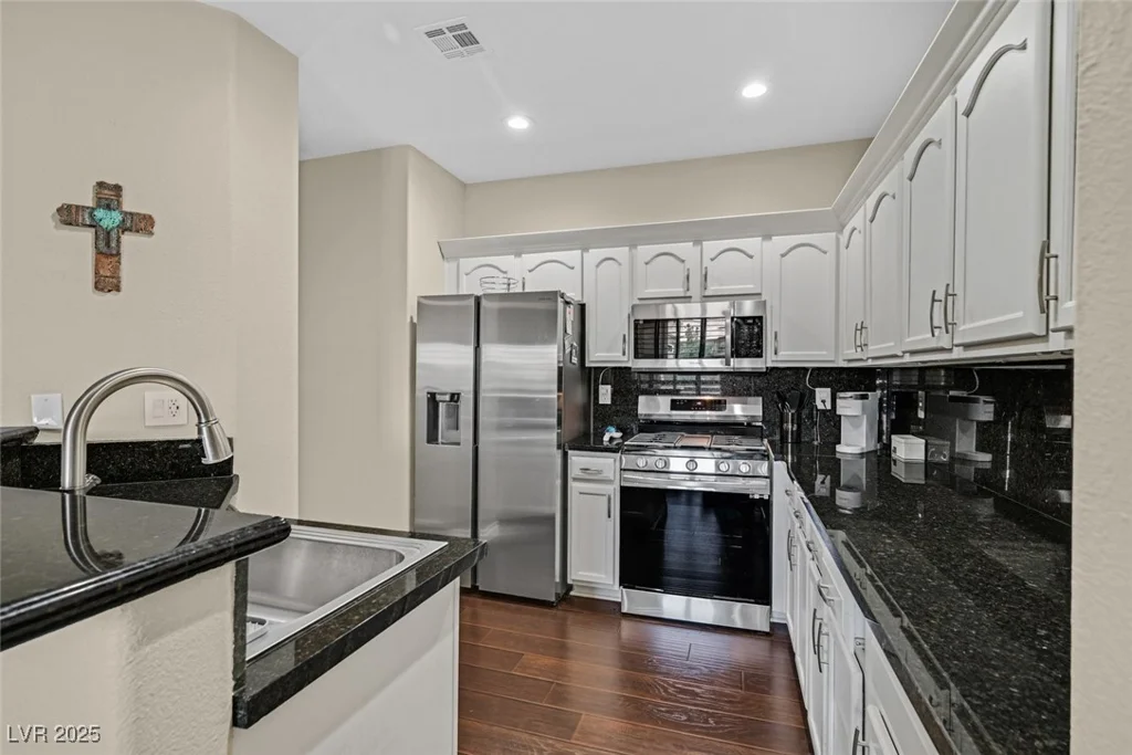 2050 Warm Springs, Henderson, NV 89014