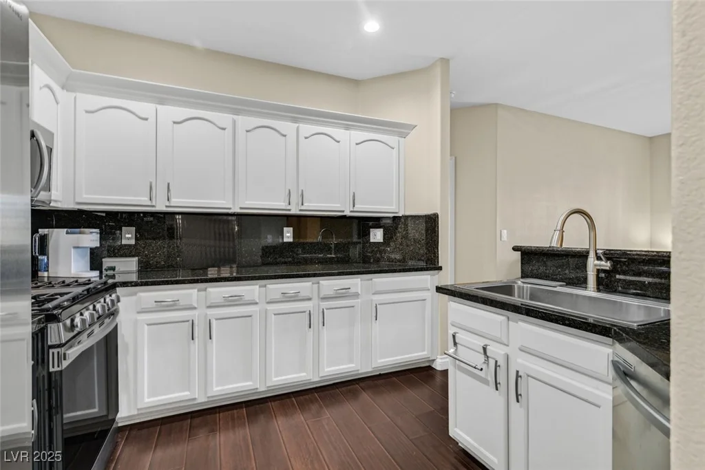 2050 Warm Springs, Henderson, NV 89014