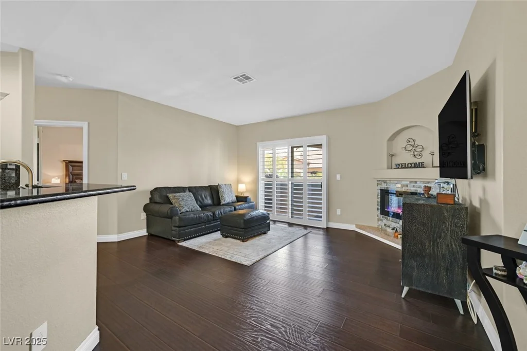 2050 Warm Springs, Henderson, NV 89014