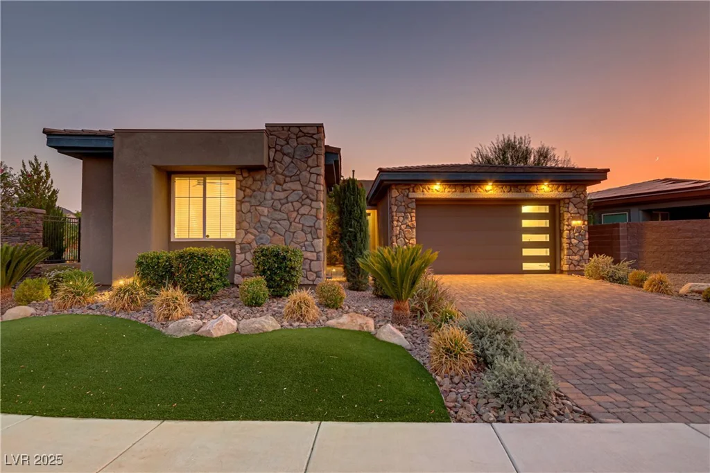 15 Reflection Bay, Henderson, NV 89011