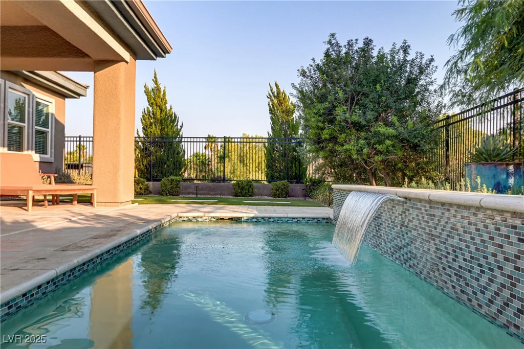 15 Reflection Bay, Henderson, NV 89011
