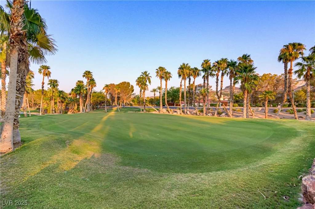 15 Reflection Bay, Henderson, NV 89011