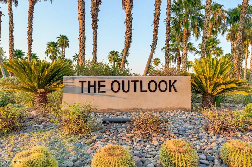 15 Reflection Bay, Henderson, NV 89011