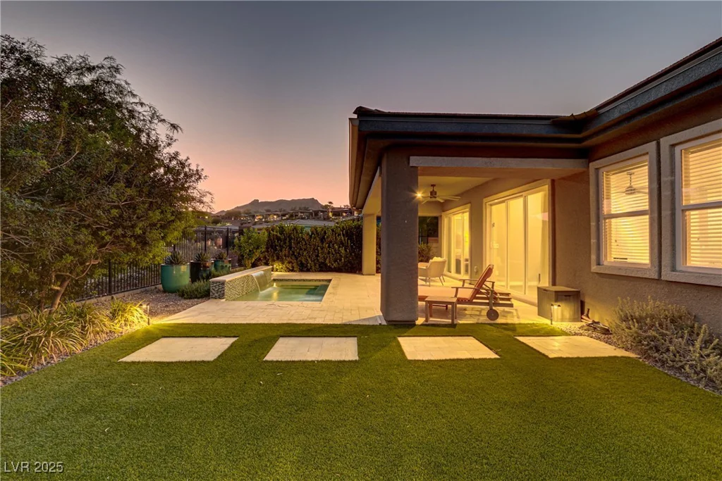 15 Reflection Bay, Henderson, NV 89011