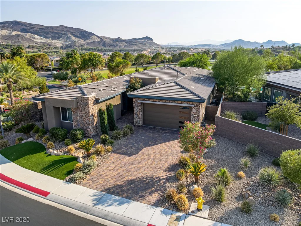 15 Reflection Bay, Henderson, NV 89011