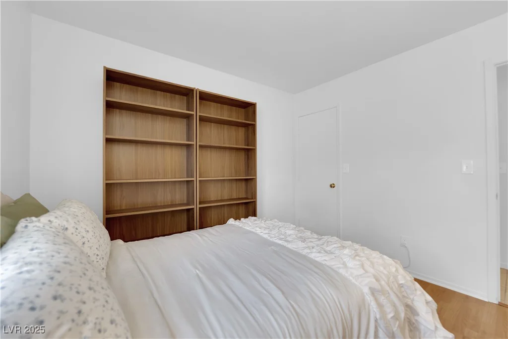 3102 Honeysuckle, North Las Vegas, NV 89031