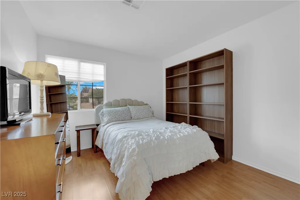 3102 Honeysuckle, North Las Vegas, NV 89031