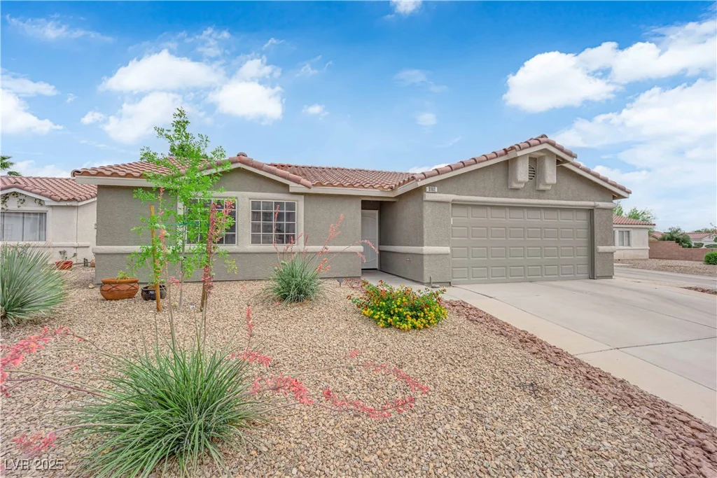 3102 Honeysuckle, North Las Vegas, NV 89031