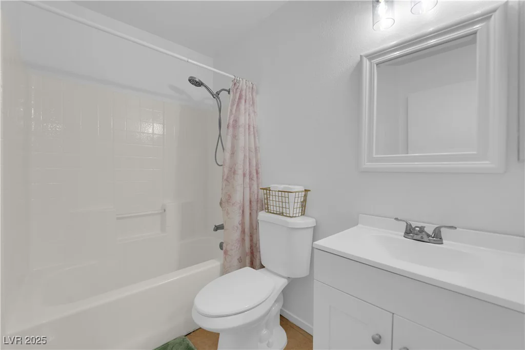 3102 Honeysuckle, North Las Vegas, NV 89031