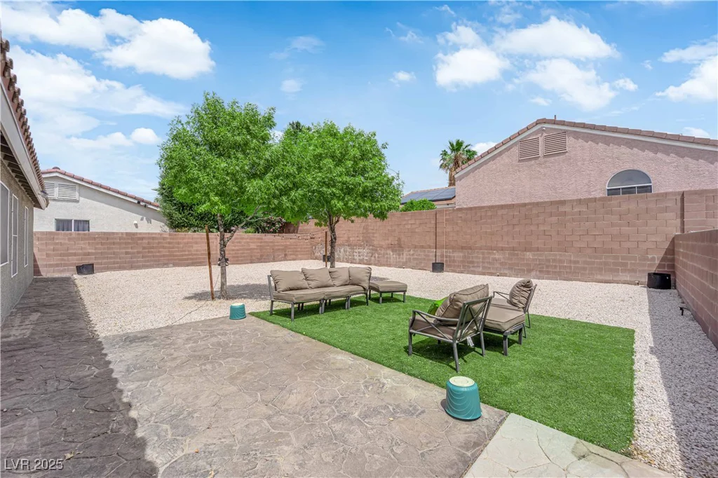 3102 Honeysuckle, North Las Vegas, NV 89031