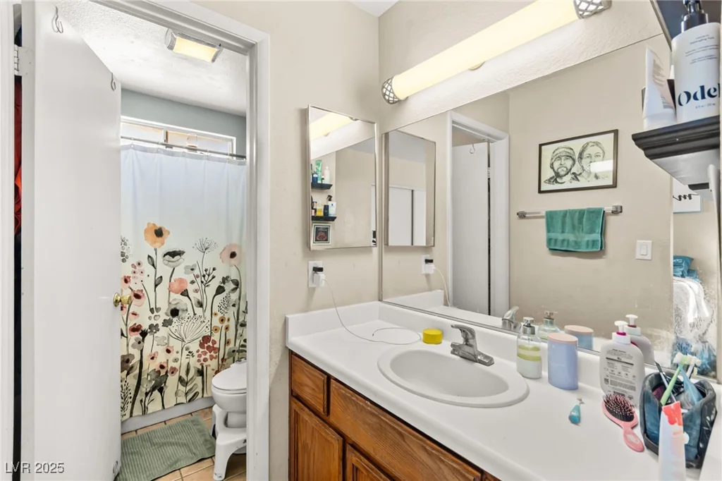 8505 Lansdale, Las Vegas, NV 89123