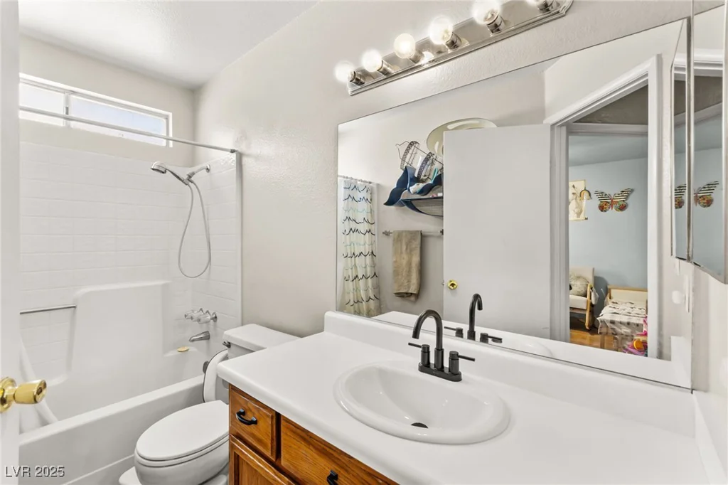 8505 Lansdale, Las Vegas, NV 89123