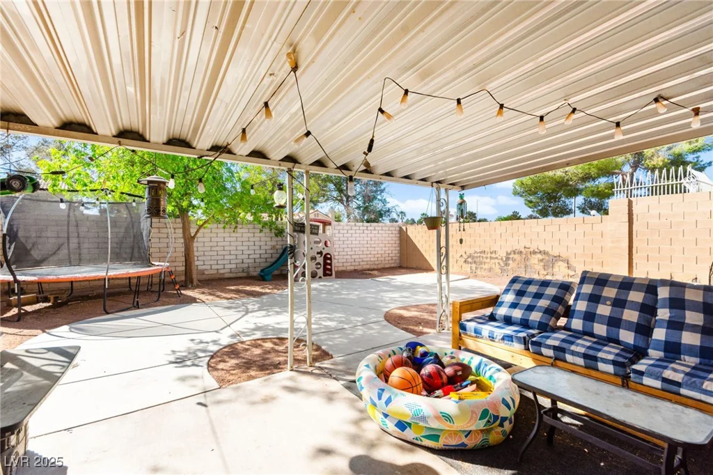 8505 Lansdale, Las Vegas, NV 89123