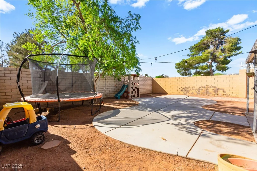 8505 Lansdale, Las Vegas, NV 89123