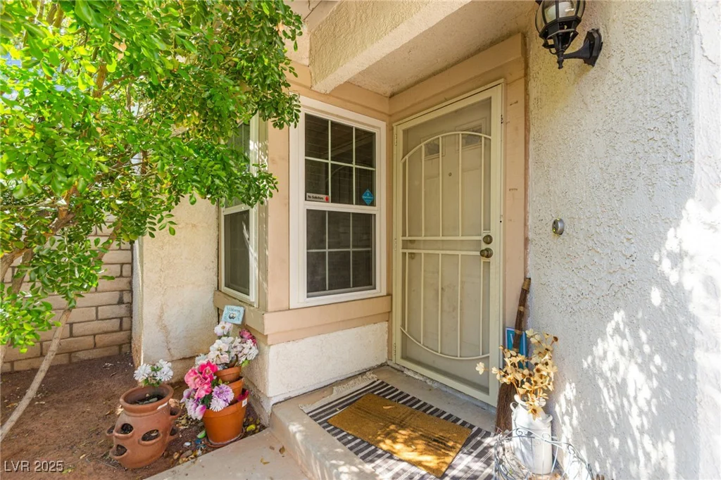 8505 Lansdale, Las Vegas, NV 89123
