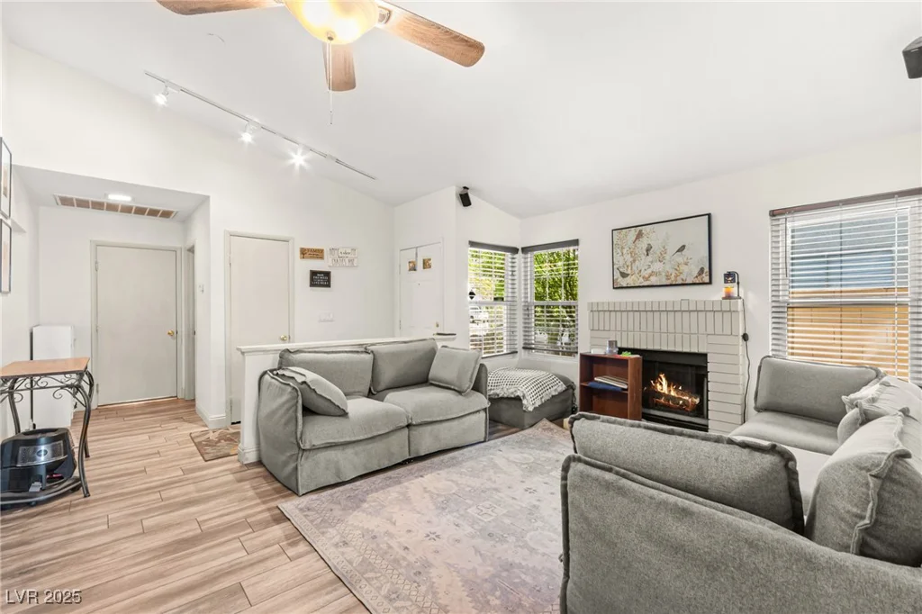 8505 Lansdale, Las Vegas, NV 89123