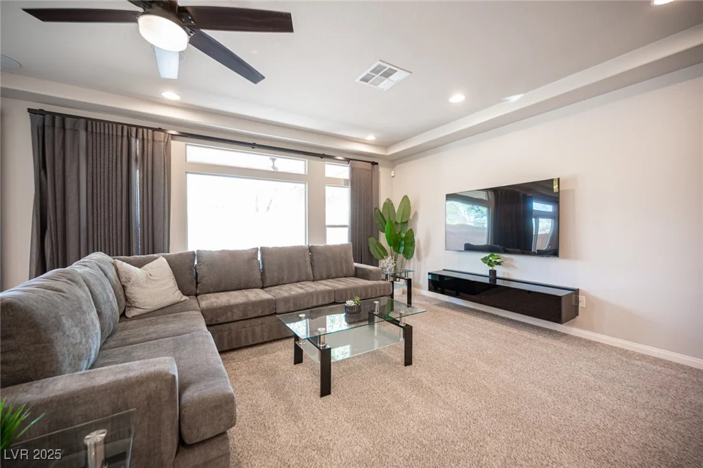 9807 Panther Hollow, Las Vegas, NV 89141