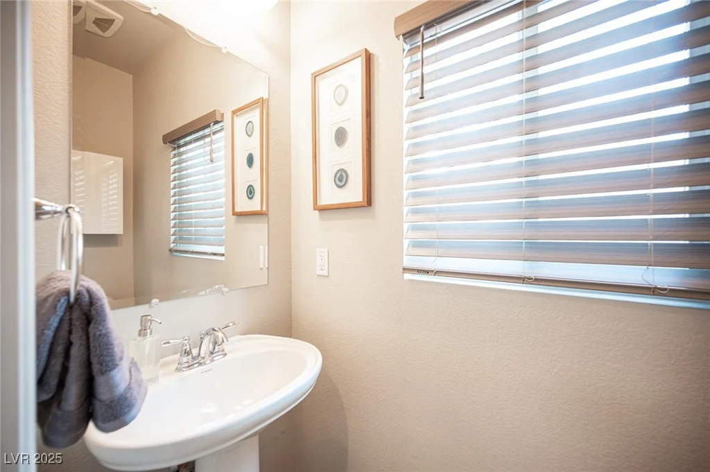 9807 Panther Hollow, Las Vegas, NV 89141