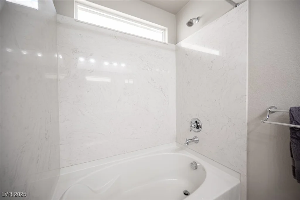9807 Panther Hollow, Las Vegas, NV 89141