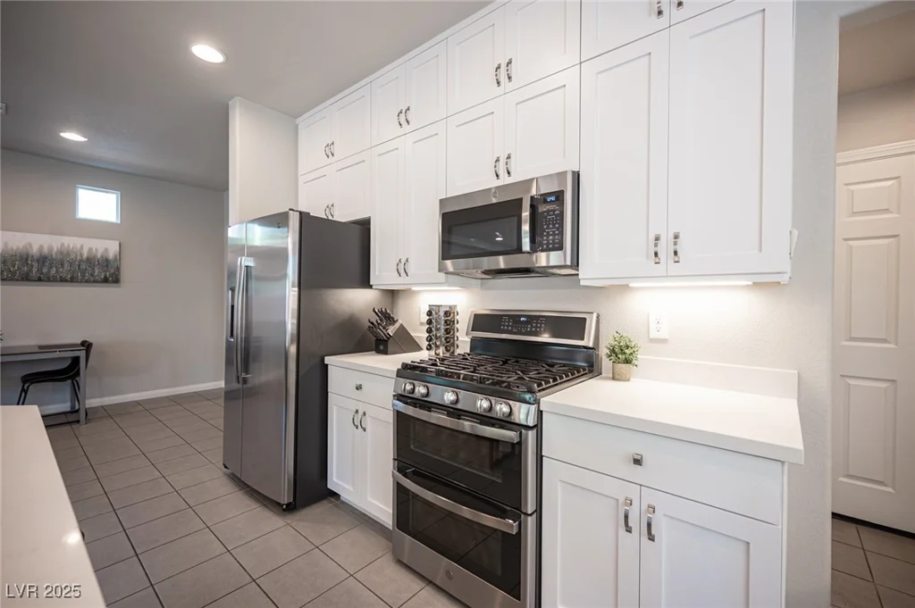 9807 Panther Hollow, Las Vegas, NV 89141