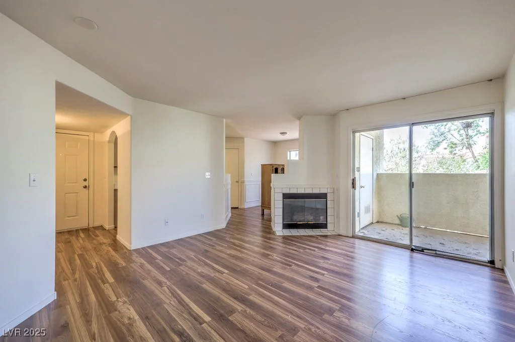 698 Racetrack, Henderson, NV 89015