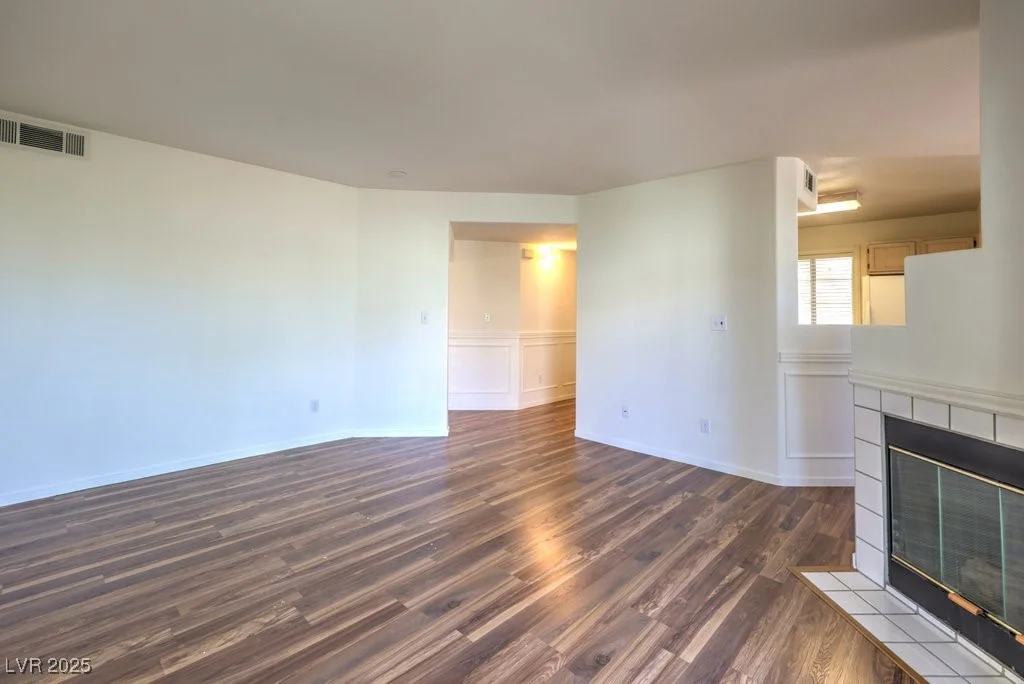 698 Racetrack, Henderson, NV 89015