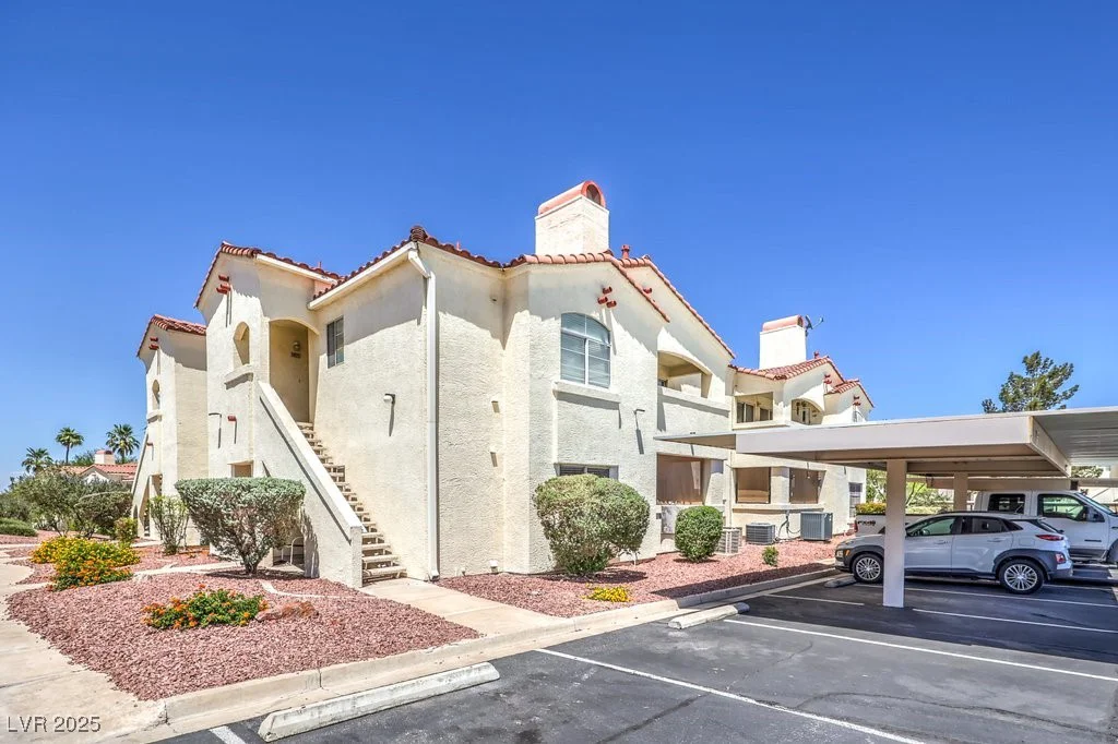 698 Racetrack, Henderson, NV 89015