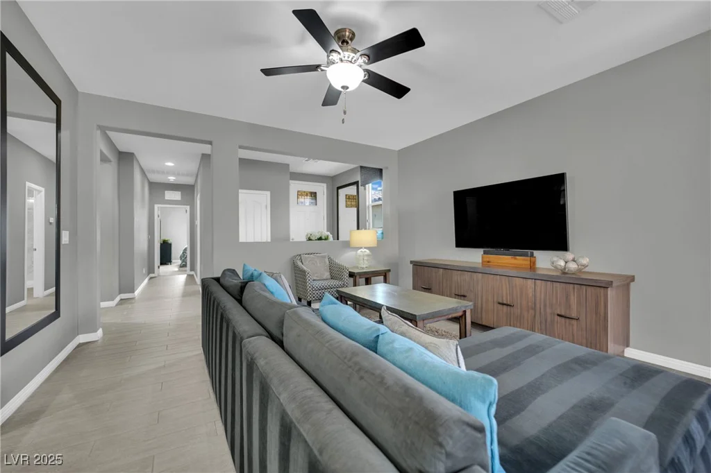 708 Kibbey, Las Vegas, NV 89178