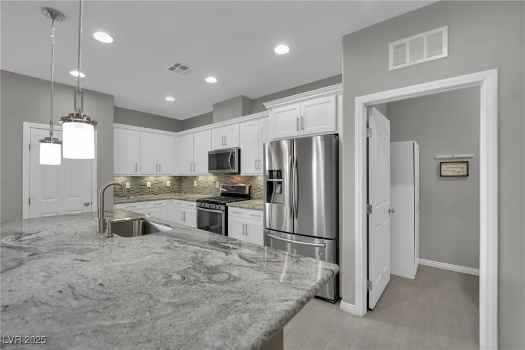 708 Kibbey, Las Vegas, NV 89178