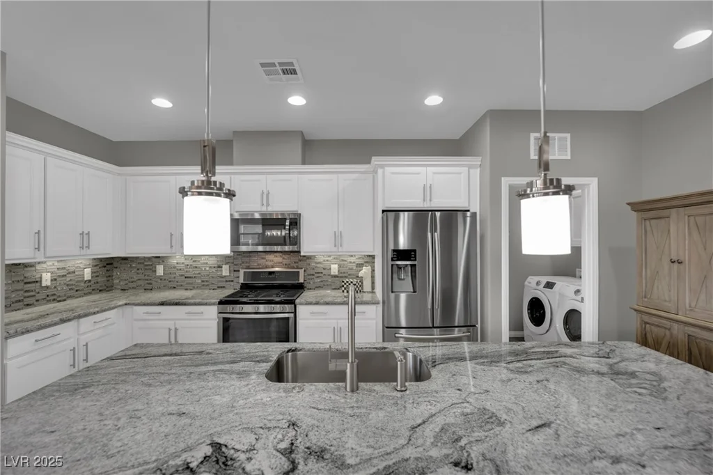 708 Kibbey, Las Vegas, NV 89178