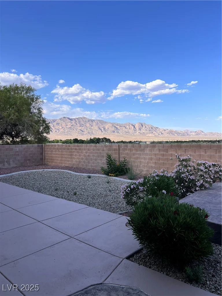 8616 Willow Cabin, Las Vegas, NV 89131