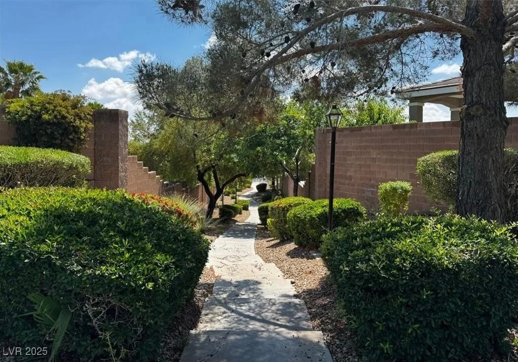 8616 Willow Cabin, Las Vegas, NV 89131