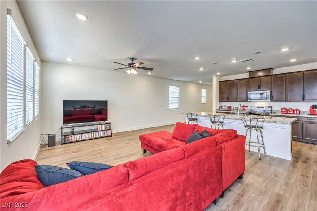 9114 Riverlands Ranch, Las Vegas, NV 89139
