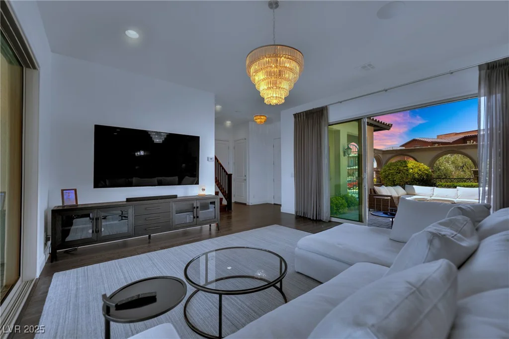 362 Port Reggio, Las Vegas, NV 89138