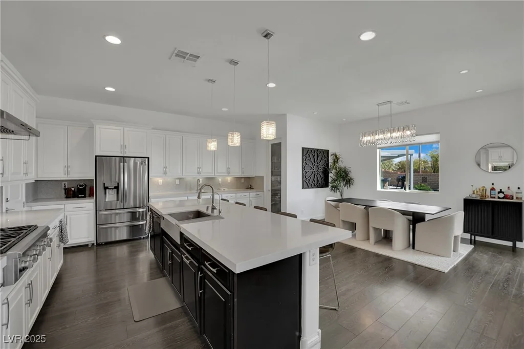 362 Port Reggio, Las Vegas, NV 89138