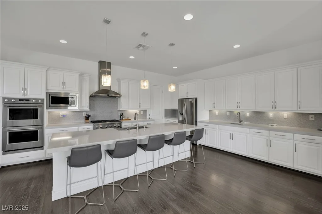 362 Port Reggio, Las Vegas, NV 89138