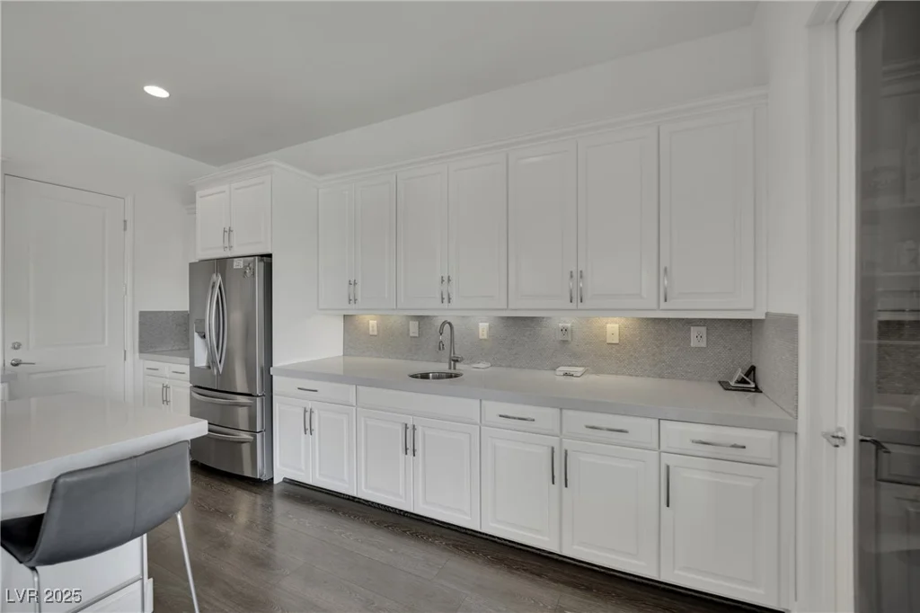 362 Port Reggio, Las Vegas, NV 89138
