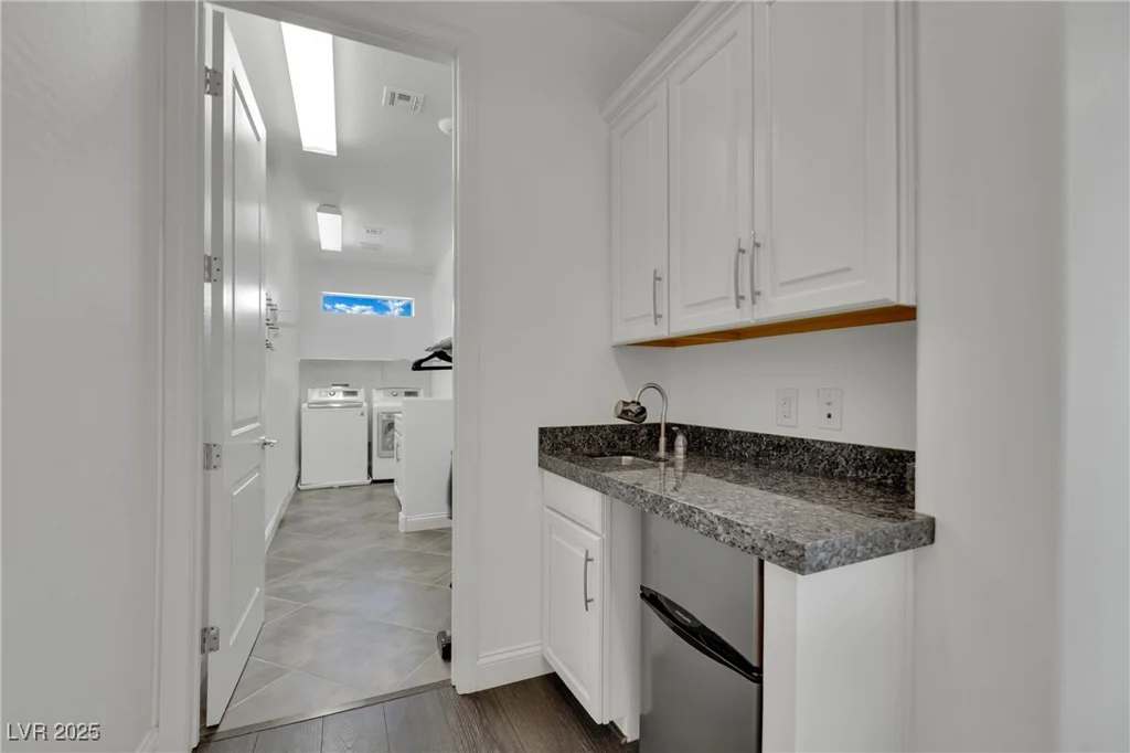 362 Port Reggio, Las Vegas, NV 89138