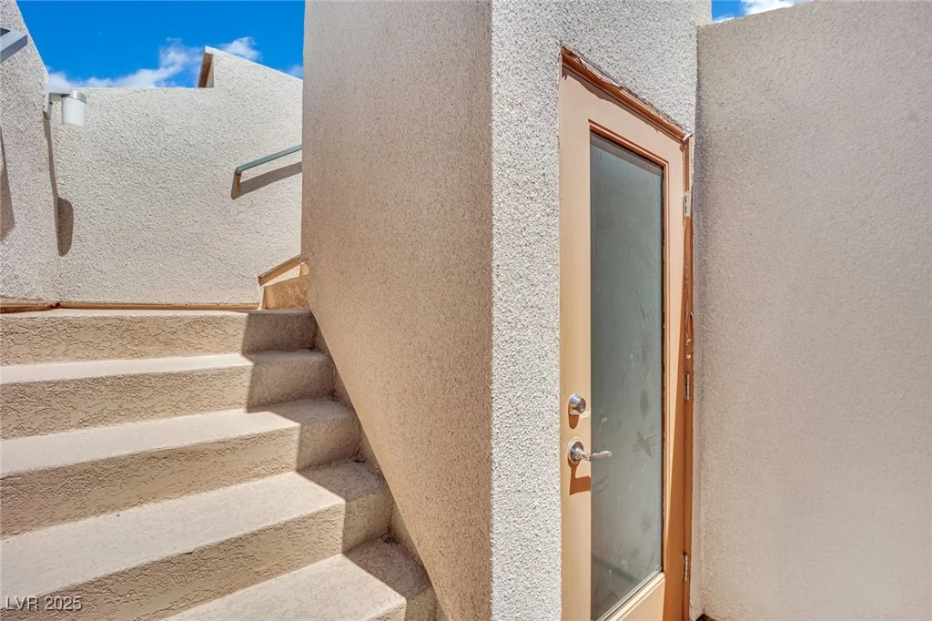 362 Port Reggio, Las Vegas, NV 89138