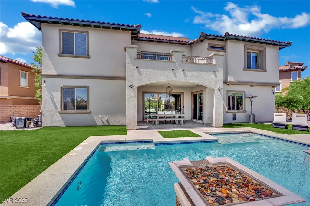 362 Port Reggio, Las Vegas, NV 89138